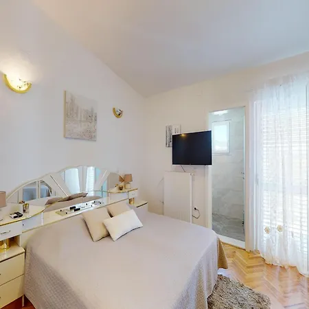 Beautiful With Private Sauna Holiday home Neoric