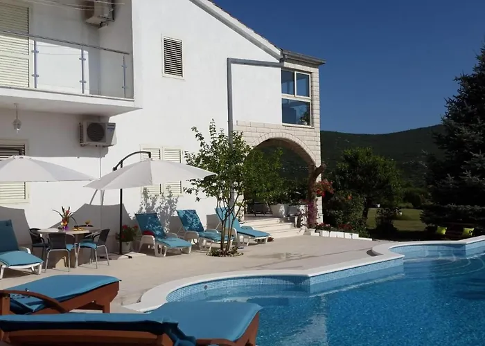Vakantiehuis Beautiful With Private Sauna *